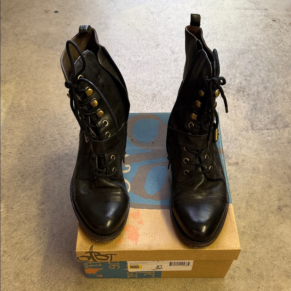 OTBT Black Lace-Up Women's Boots